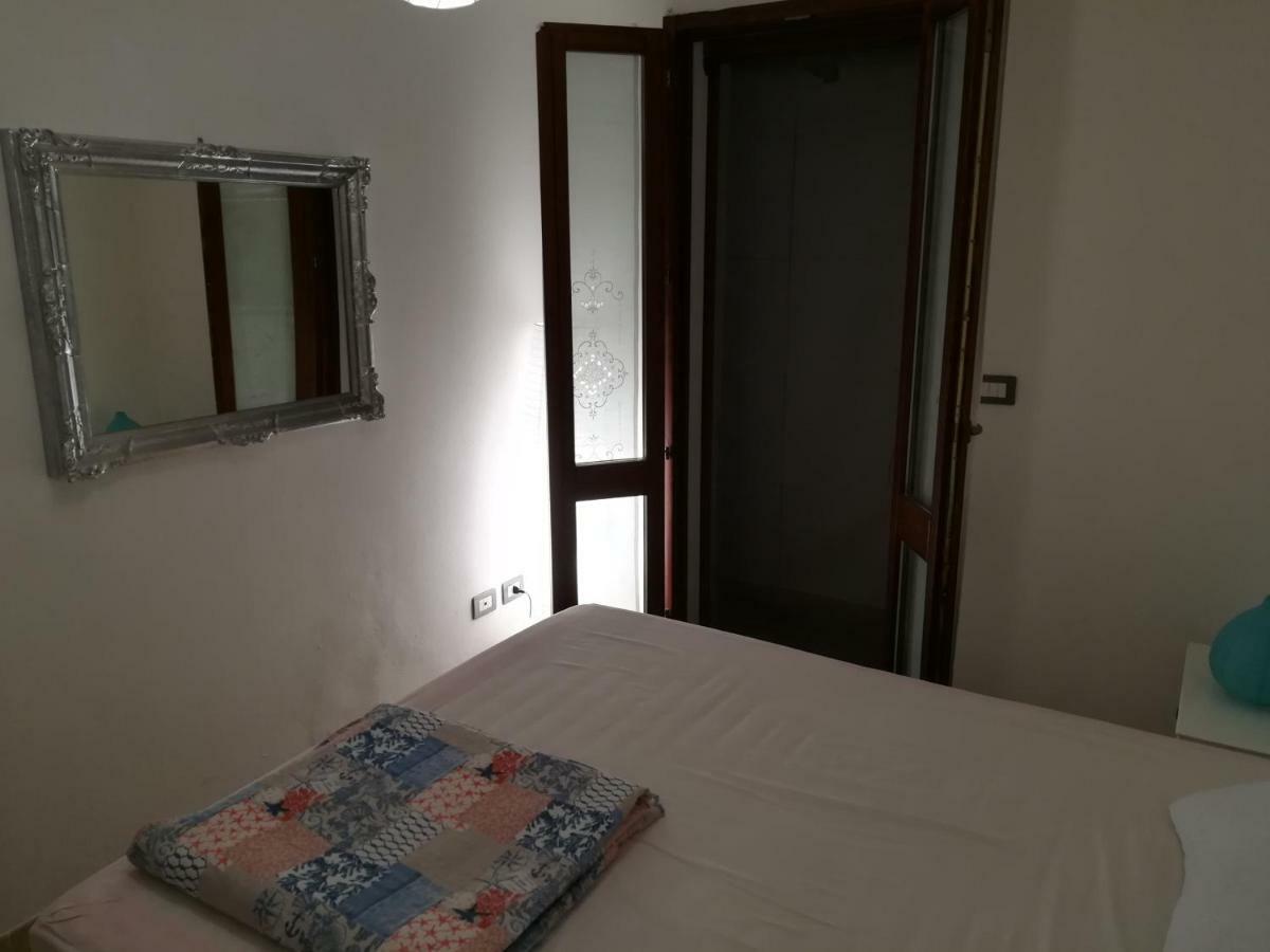 Happy Sun Apartment 卡斯特尔萨多 外观 照片